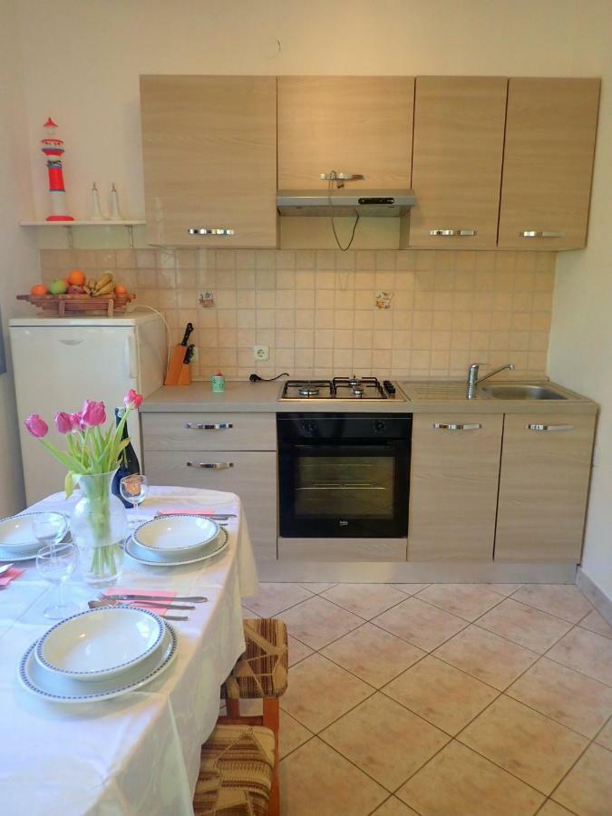 Apartments Marija Карлобаг Екстериор снимка