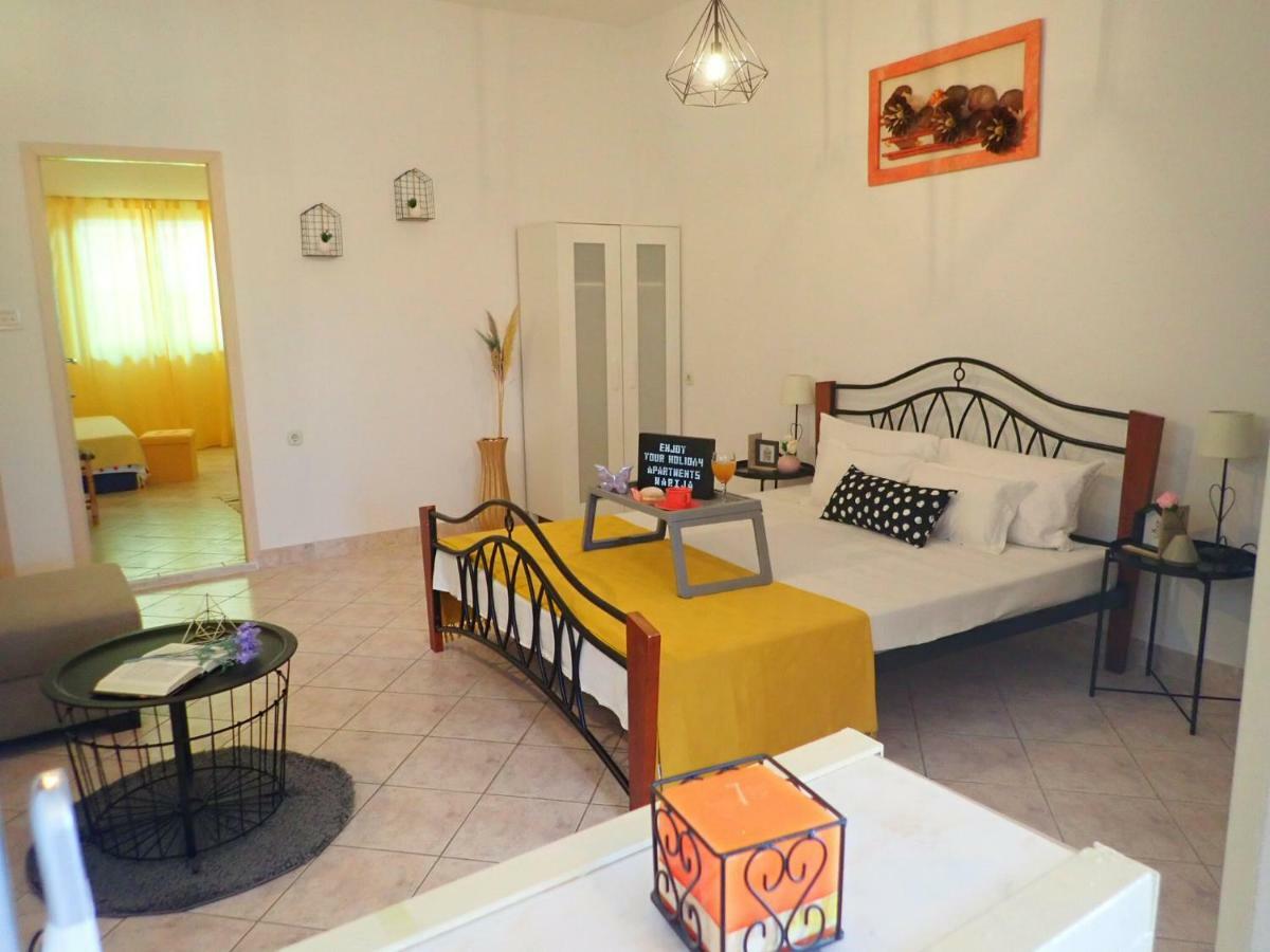 Apartments Marija Карлобаг Екстериор снимка