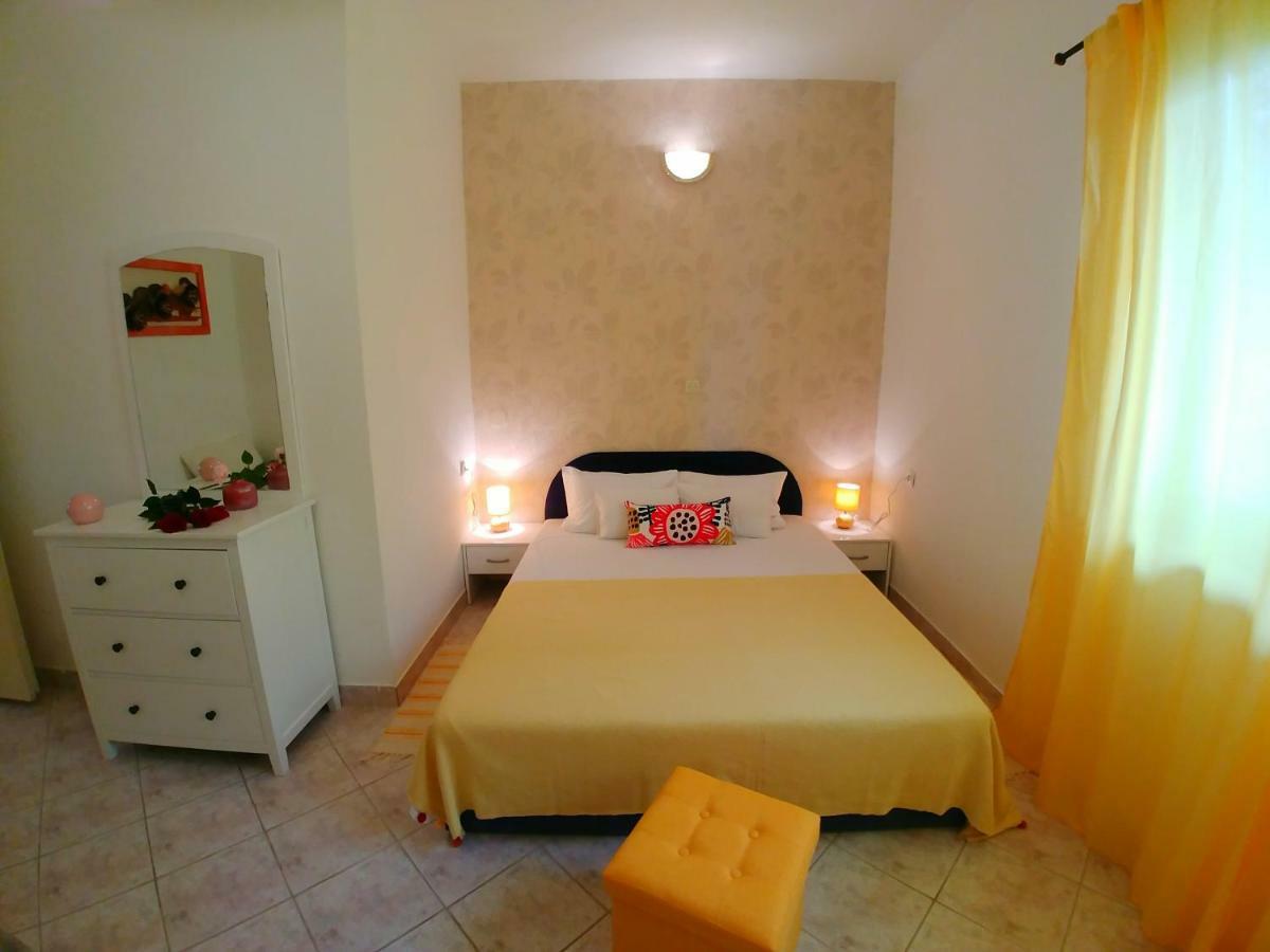 Apartments Marija Карлобаг Екстериор снимка