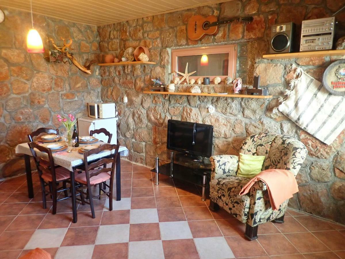 Apartments Marija Карлобаг Екстериор снимка